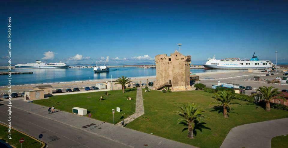 Villa Casa Debby à Porto Torres Extérieur photo